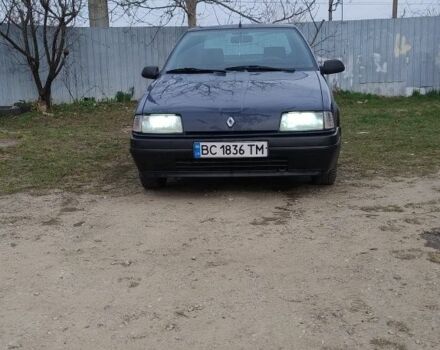 Синий Рено 19, объемом двигателя 1.7 л и пробегом 212 тыс. км за 800 $, фото 1 на Automoto.ua