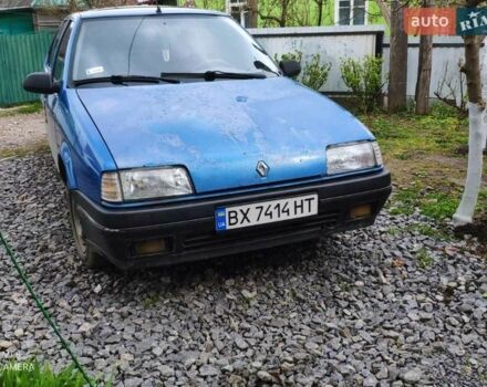 Синий Рено 19, объемом двигателя 1.4 л и пробегом 255 тыс. км за 499 $, фото 1 на Automoto.ua