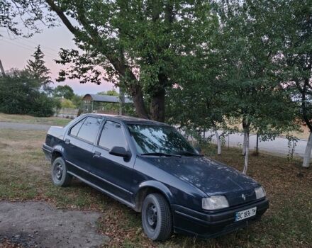 Синий Рено 19, объемом двигателя 1.7 л и пробегом 300 тыс. км за 1007 $, фото 1 на Automoto.ua
