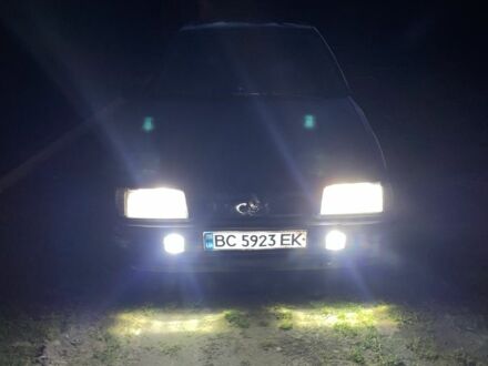 Синий Рено 19, объемом двигателя 1.8 л и пробегом 300 тыс. км за 497 $, фото 1 на Automoto.ua