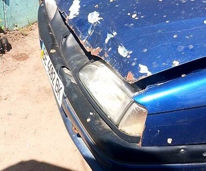 Синий Рено 19, объемом двигателя 1.4 л и пробегом 0 тыс. км за 580 $, фото 1 на Automoto.ua