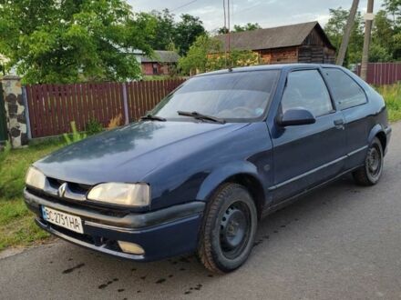 Рено 19 1993 в Червонограде на Automoto.ua Синий Рено 19, объемом двигателя 1.4 л и пробегом 300 тыс. км за 750 $, фото 1 на Automoto.ua