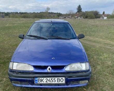 Синий Рено 19, объемом двигателя 1.4 л и пробегом 300 тыс. км за 900 $, фото 1 на Automoto.ua