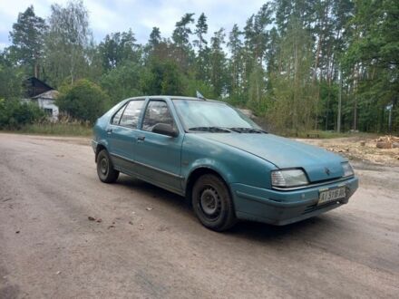 Рено 19 1994 в Житомире на Automoto.ua Синий Рено 19, объемом двигателя 1.41 л и пробегом 250 тыс. км за 750 $, фото 1 на Automoto.ua