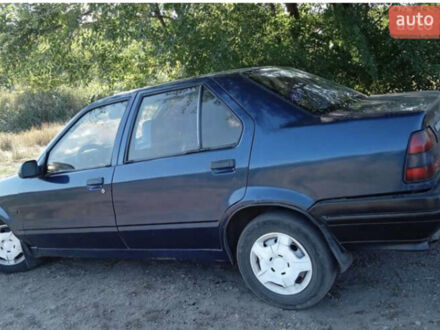 Синий Рено 19, объемом двигателя 1.4 л и пробегом 230 тыс. км за 1300 $, фото 1 на Automoto.ua
