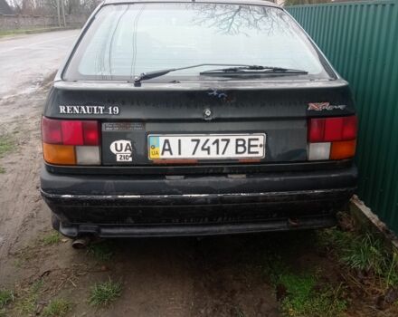 Зеленый Рено 19, объемом двигателя 1.7 л и пробегом 350 тыс. км за 600 $, фото 1 на Automoto.ua