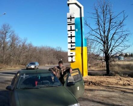 Зеленый Рено 19, объемом двигателя 1.39 л и пробегом 350 тыс. км за 400 $, фото 3 на Automoto.ua