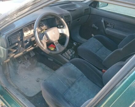 Зеленый Рено 19, объемом двигателя 1.7 л и пробегом 264 тыс. км за 800 $, фото 3 на Automoto.ua