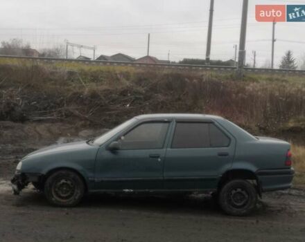 Зеленый Рено 19, объемом двигателя 1.4 л и пробегом 300 тыс. км за 500 $, фото 6 на Automoto.ua