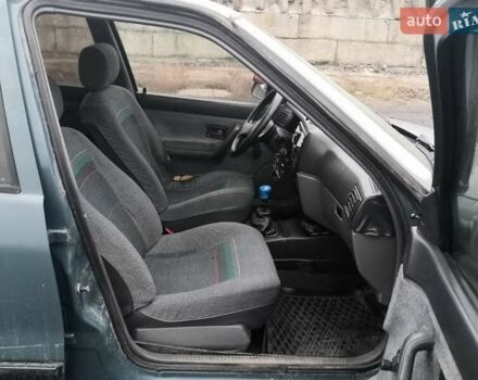 Зеленый Рено 19, объемом двигателя 1.4 л и пробегом 300 тыс. км за 500 $, фото 10 на Automoto.ua