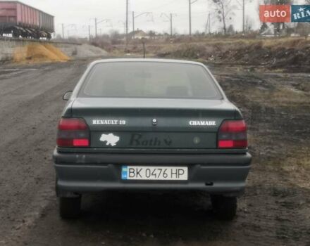 Зеленый Рено 19, объемом двигателя 1.4 л и пробегом 300 тыс. км за 500 $, фото 4 на Automoto.ua
