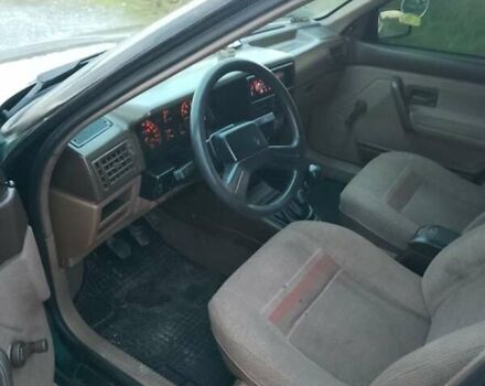 Зелений Рено 19, об'ємом двигуна 1.7 л та пробігом 285 тис. км за 2300 $, фото 8 на Automoto.ua
