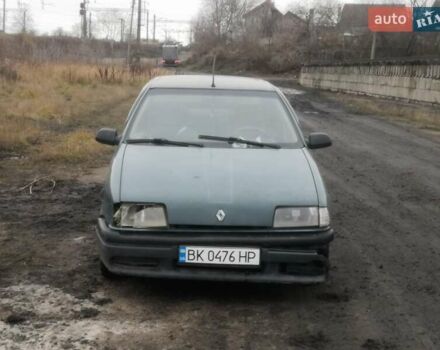 Зеленый Рено 19, объемом двигателя 1.4 л и пробегом 300 тыс. км за 500 $, фото 1 на Automoto.ua