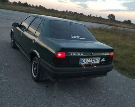 Зелений Рено 19, об'ємом двигуна 1.7 л та пробігом 285 тис. км за 2300 $, фото 4 на Automoto.ua