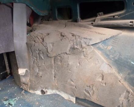 Зеленый Рено 19, объемом двигателя 1.39 л и пробегом 202 тыс. км за 1200 $, фото 6 на Automoto.ua