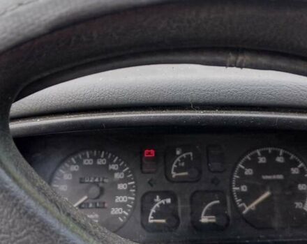 Зеленый Рено 19, объемом двигателя 1.39 л и пробегом 202 тыс. км за 1200 $, фото 2 на Automoto.ua