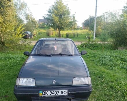 Зелений Рено 19, об'ємом двигуна 1.7 л та пробігом 307 тис. км за 1000 $, фото 1 на Automoto.ua