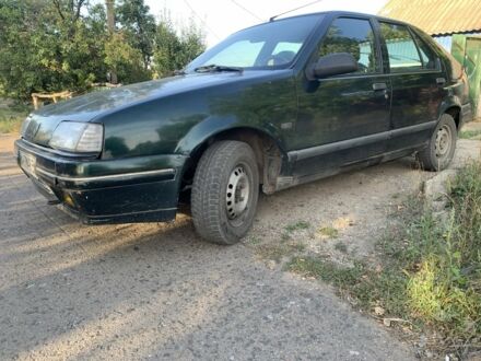 Зелений Рено 19, об'ємом двигуна 1.9 л та пробігом 300 тис. км за 1000 $, фото 1 на Automoto.ua