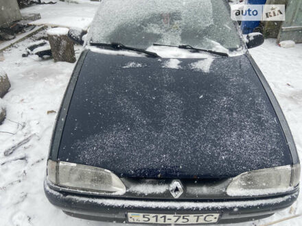 Зелений Рено 19, об'ємом двигуна 1.8 л та пробігом 222 тис. км за 500 $, фото 1 на Automoto.ua