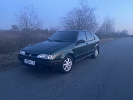 Рено 19 1995 в Полонном на Automoto.ua Зеленый Рено 19, объемом двигателя 1.7 л и пробегом 300 тыс. км за 1300 $, фото 1 на Automoto.ua
