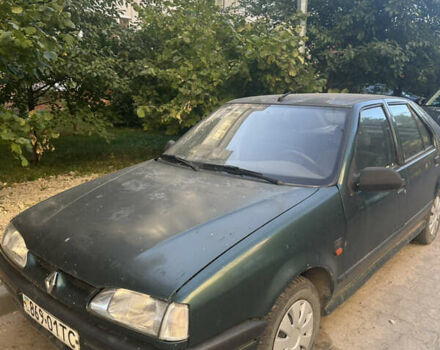Зелений Рено 19, об'ємом двигуна 1.8 л та пробігом 300 тис. км за 950 $, фото 1 на Automoto.ua