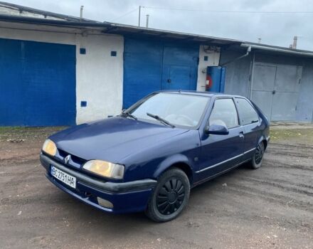 Синий Рено 20, объемом двигателя 1.4 л и пробегом 1000 тыс. км за 606 $, фото 1 на Automoto.ua