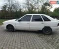 Белый Рено 21, объемом двигателя 1.7 л и пробегом 333 тыс. км за 450 $, фото 1 на Automoto.ua