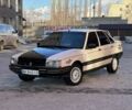 Белый Рено 21, объемом двигателя 0 л и пробегом 307 тыс. км за 999 $, фото 1 на Automoto.ua