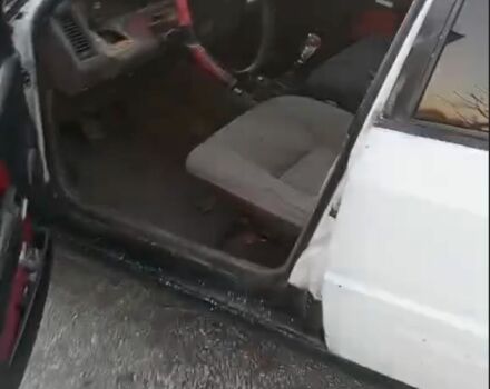Білий Рено 21, об'ємом двигуна 0 л та пробігом 300 тис. км за 26000 $, фото 5 на Automoto.ua