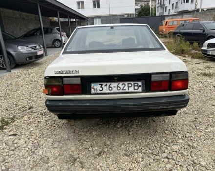 Белый Рено 21, объемом двигателя 1.7 л и пробегом 683 тыс. км за 500 $, фото 2 на Automoto.ua