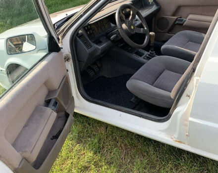 Белый Рено 21, объемом двигателя 2 л и пробегом 153 тыс. км за 599 $, фото 8 на Automoto.ua