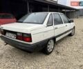Белый Рено 21, объемом двигателя 1.7 л и пробегом 683 тыс. км за 500 $, фото 1 на Automoto.ua