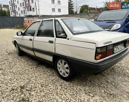 Белый Рено 21, объемом двигателя 1.7 л и пробегом 683 тыс. км за 500 $, фото 5 на Automoto.ua