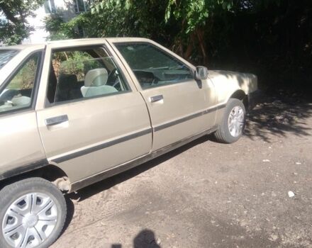 Бежевий Рено 21, об'ємом двигуна 1.7 л та пробігом 256 тис. км за 900 $, фото 1 на Automoto.ua