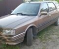Коричневый Рено 21, объемом двигателя 1.72 л и пробегом 250 тыс. км за 990 $, фото 1 на Automoto.ua