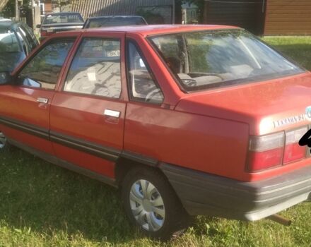 Красный Рено 21, объемом двигателя 0 л и пробегом 222 тыс. км за 550 $, фото 2 на Automoto.ua