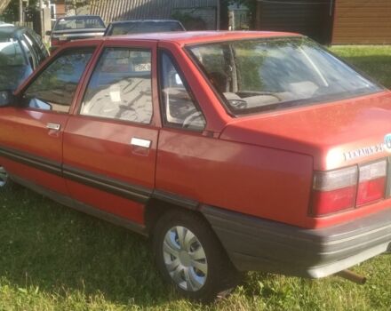 Красный Рено 21, объемом двигателя 0 л и пробегом 222 тыс. км за 550 $, фото 3 на Automoto.ua