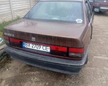 Красный Рено 21, объемом двигателя 1.7 л и пробегом 300 тыс. км за 286 $, фото 2 на Automoto.ua