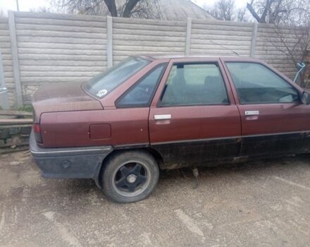 Красный Рено 21, объемом двигателя 1.7 л и пробегом 300 тыс. км за 286 $, фото 1 на Automoto.ua