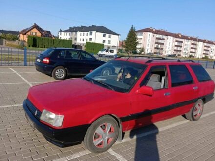 Рено 21 1987 у Славуте на Automoto.ua Червоний Рено 21, об'ємом двигуна 1.7 л та пробігом 300 тис. км за 600 $, фото 1 на Automoto.ua