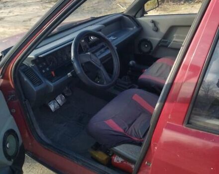 Красный Рено 21, объемом двигателя 1.7 л и пробегом 200 тыс. км за 839 $, фото 1 на Automoto.ua