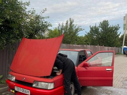 Рено 21 1988 в Сумах на Automoto.ua Красный Рено 21, объемом двигателя 2 л и пробегом 1 тыс. км за 968 $, фото 1 на Automoto.ua