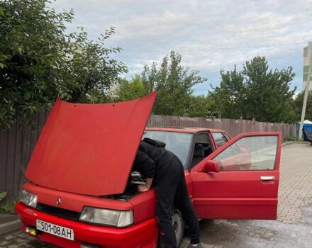 Красный Рено 21, объемом двигателя 2 л и пробегом 1 тыс. км за 968 $, фото 1 на Automoto.ua