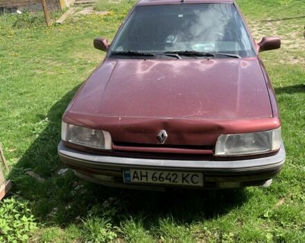Красный Рено 21, объемом двигателя 1.7 л и пробегом 2 тыс. км за 1100 $, фото 1 на Automoto.ua