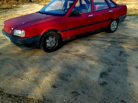 Рено 21 1987 у Дніпро (Дніпропетровську) на Automoto.ua Рено 21, об'ємом двигуна 1.7 л та пробігом 200 тис. км за 1000 $, фото 1 на Automoto.ua