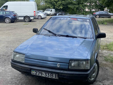 Рено 21 1989 в Киеве на Automoto.ua Рено 21, объемом двигателя 0 л и пробегом 258 тыс. км за 700 $, фото 1 на Automoto.ua