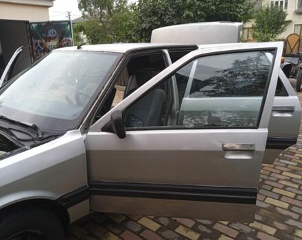 Серый Рено 21, объемом двигателя 1.7 л и пробегом 130 тыс. км за 650 $, фото 6 на Automoto.ua