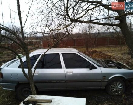 Серый Рено 21, объемом двигателя 1.6 л и пробегом 67 тыс. км за 500 $, фото 6 на Automoto.ua