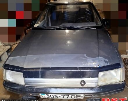 Серый Рено 21, объемом двигателя 1.8 л и пробегом 0 тыс. км за 1000 $, фото 1 на Automoto.ua