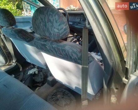 Серый Рено 21, объемом двигателя 0 л и пробегом 800 тыс. км за 500 $, фото 2 на Automoto.ua